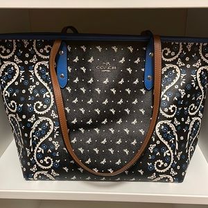 Coach zip tote in Butterfly Bandana print